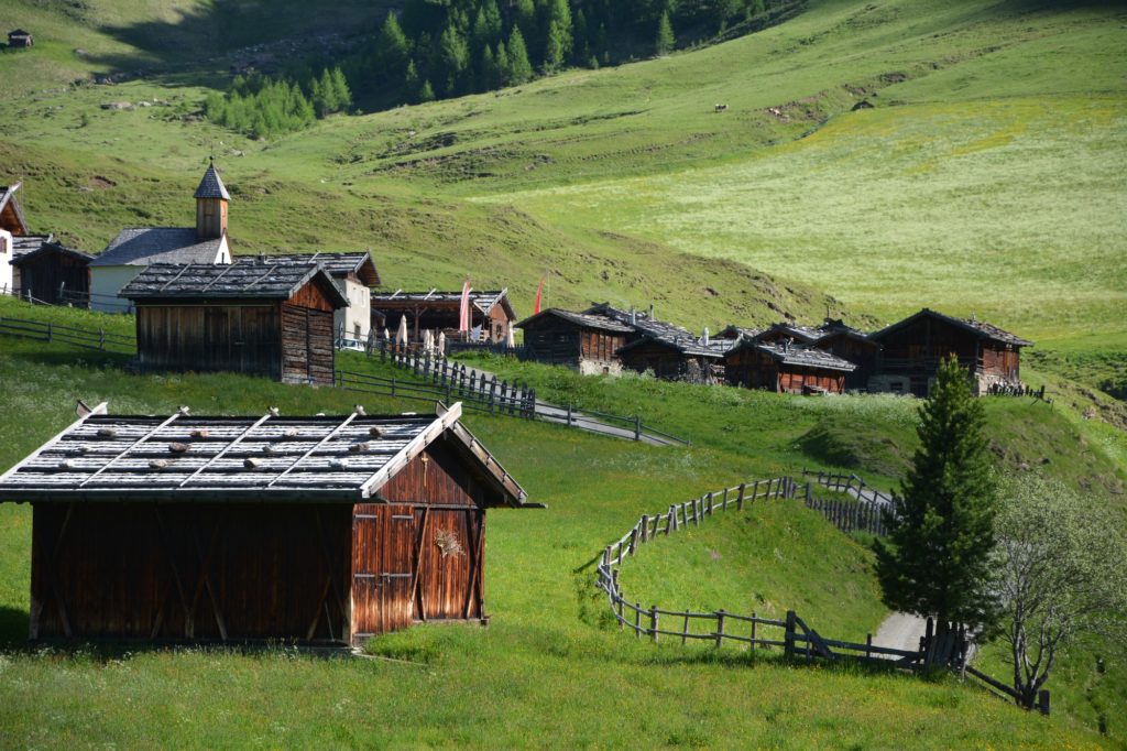 Die Fanealm - ein uriges Almdorf in den Pfunderer Bergen, Südtirol